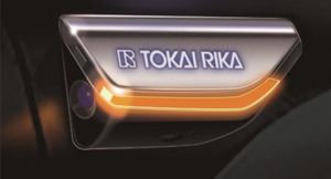 Tokai Rika создал цифровые зеркала заднего вида для любого автомобиля