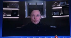 «Спрос есть»: автоэксперт оценил перспективы Tesla в России