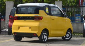 Электрокар Wuling Hongguang Mini EV опередил по продажам Toyota Corolla