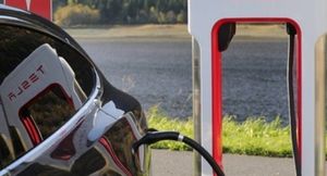 Эксперт оценил перспективы электромобилей Tesla в России