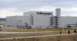 Volkswagen положительно относится к приостановке производства из-за нехватки чипов