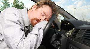 Автомобилистам рассказали, как бороться с усталостью за рулём