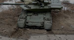 Названа причина появления платформы «Бурлак» в танке Т-80