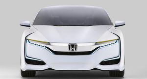 Водородный седан Honda FCV: Самый необычный авто марки