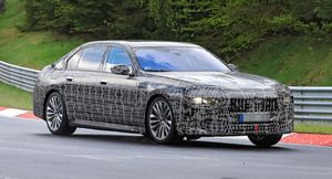Новая «семерка» BMW: другая платформа и дата дебюта
