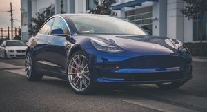 Автомобили Tesla из-за отсутствия датчиков не могут отвечать требованиям безопасности