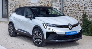 В Сети показали первые изображения кроссовера Renault Kaptur нового поколения