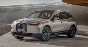 Объявлены российские цены на новый электрокроссовер BMW iX