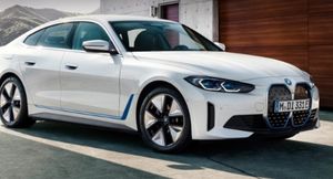 Электрокар BMW i4 предъявил характеристики и салон