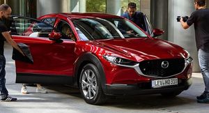 Mazda отзывает в РФ кроссоверы Mazda CX-30 2019-2020 годов выпуска