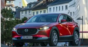 В России отзывают 113 автомобилей Mazda CX-30