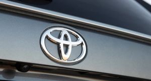 Toyota готовит электрокар HYRYDER за 950 000 рублей