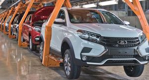 АвтоВАЗ возобновил производство автомобилей LADA Largus и LADA Xray