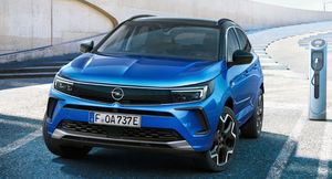 Обновленный Opel Grandland появится в Европе осенью 2021 года