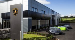 Lamborghini распродала большинство производственных мощностей