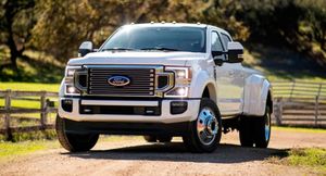 Ford отзывает почти 18 000 новых пикапов Super Duty по причине неисправных ступиц