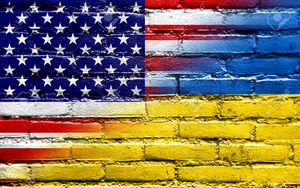 Билет в нищету: чем для Украины обернется «дружба» с США