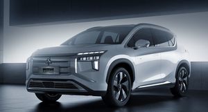 Новый кроссовер Mitsubishi Airtrek повторил модель Aion V