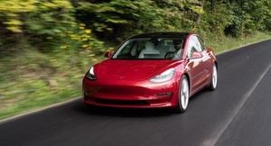 Электрокар Tesla Model 3 признан «самым американским» автомобилем