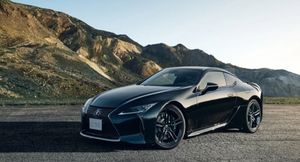 Lexus вывел в продажу эксклюзивный LC 500h Special Edition