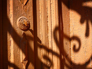 Дверной звонок: простой и понятный, но такой разный, яркий и вдохновляющий