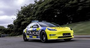 Британская полиция получила несколько Tesla Model 3