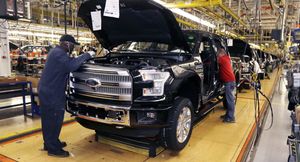 Ford сокращает производство на 8 заводах Северной Америки