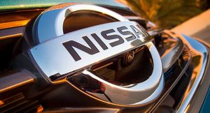 Nissan представил тизер нового электрокара