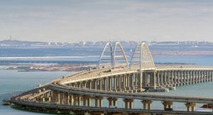 По Крымскому мосту за три года проехали 15 млн авто