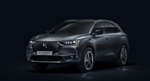 DS 7 Crossback получил специальную серию Ligne Noire