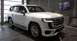 V6 вместо V8: вытянут ли новые двигатели Toyota LC300