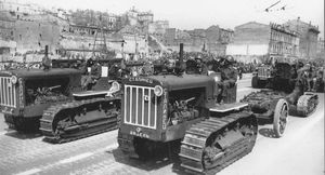 «Сталинец» — первый советский дизельный трактор