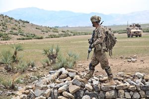 США хаотично покидают Афганистан