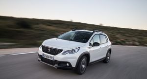 Peugeot 2008 Signature: Специализированная версия популярного кроссовера