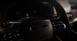 Представлены первые изображения салона Jeep Commander 2022 года