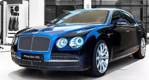 Пурпурный Bentley Bentayga стал тысячной работой ателье Mulliner