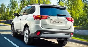 Mitsubishi Outlander для России слегка обновился и подорожал