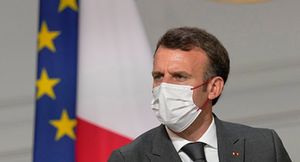 Президент Франции Эммануэль Макрон намерен изменить планы ЕС по ограничению выбросов