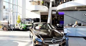 Mercedes-Benz повысил стоимость автомобилей в РФ