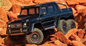 R/C копия Mercedes-Benz G63 6x6 разгоняется до 119 км/ч