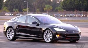 Tesla начинает массовый набор персонала по продажам из-за роста спроса в США