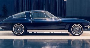 GM опубликовал изображения четырехместного Chevy Corvette, которого никогда не было