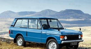 Range Rover под водой пересек глубокое озеро и поехал дальше