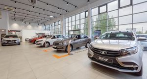 Дефицит новых авто в России привел к падению продаж в июле текущего года