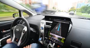 Разработчики беспилотных авто смогут получить полмиллиона рублей