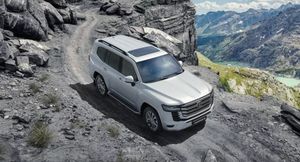 Сколько стоит дополнительное оборудование для Toyota Land Cruiser 300?