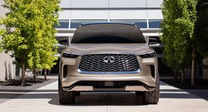 Infiniti показала еще один новый QX60: он крупнее и с турбомотором от QX50