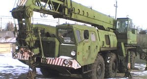 Советские мега-краны, построеные на шасси ракетовозов