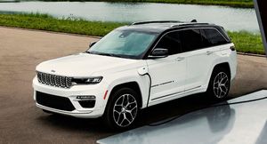 Jeep начал принимать заказы на Grand Cherokee 2022 года