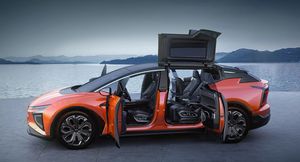 Gaohe Auto готовит к дебюту свой новый электрокар HiPhi X, который может составить конкуренцию Tesla